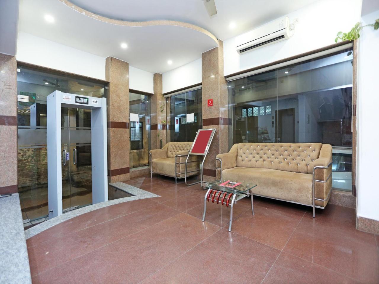 Airport Hotel Ambrosia Нью-Дели Экстерьер фото