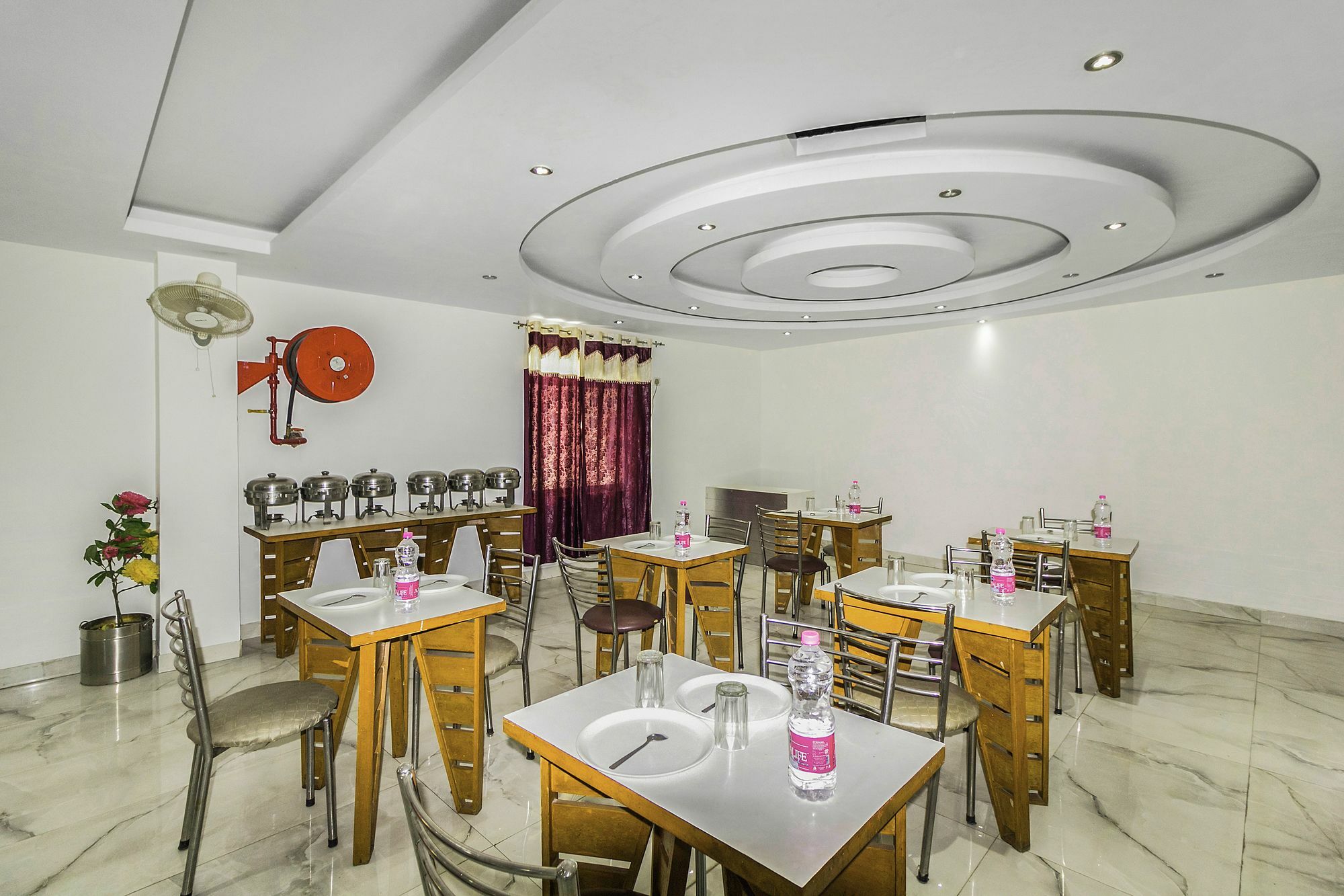 Airport Hotel Ambrosia Нью-Дели Экстерьер фото