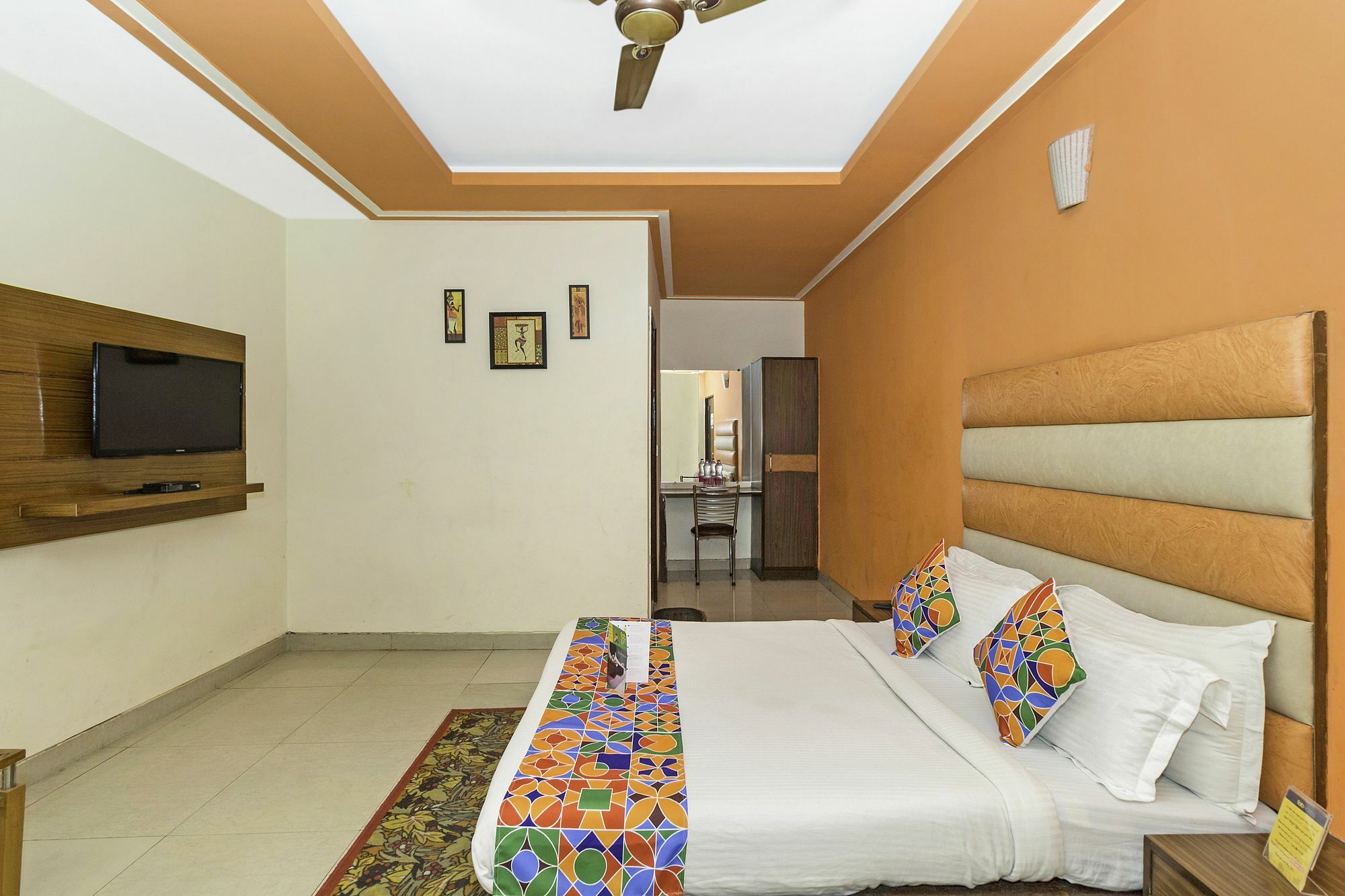 Airport Hotel Ambrosia Нью-Дели Экстерьер фото