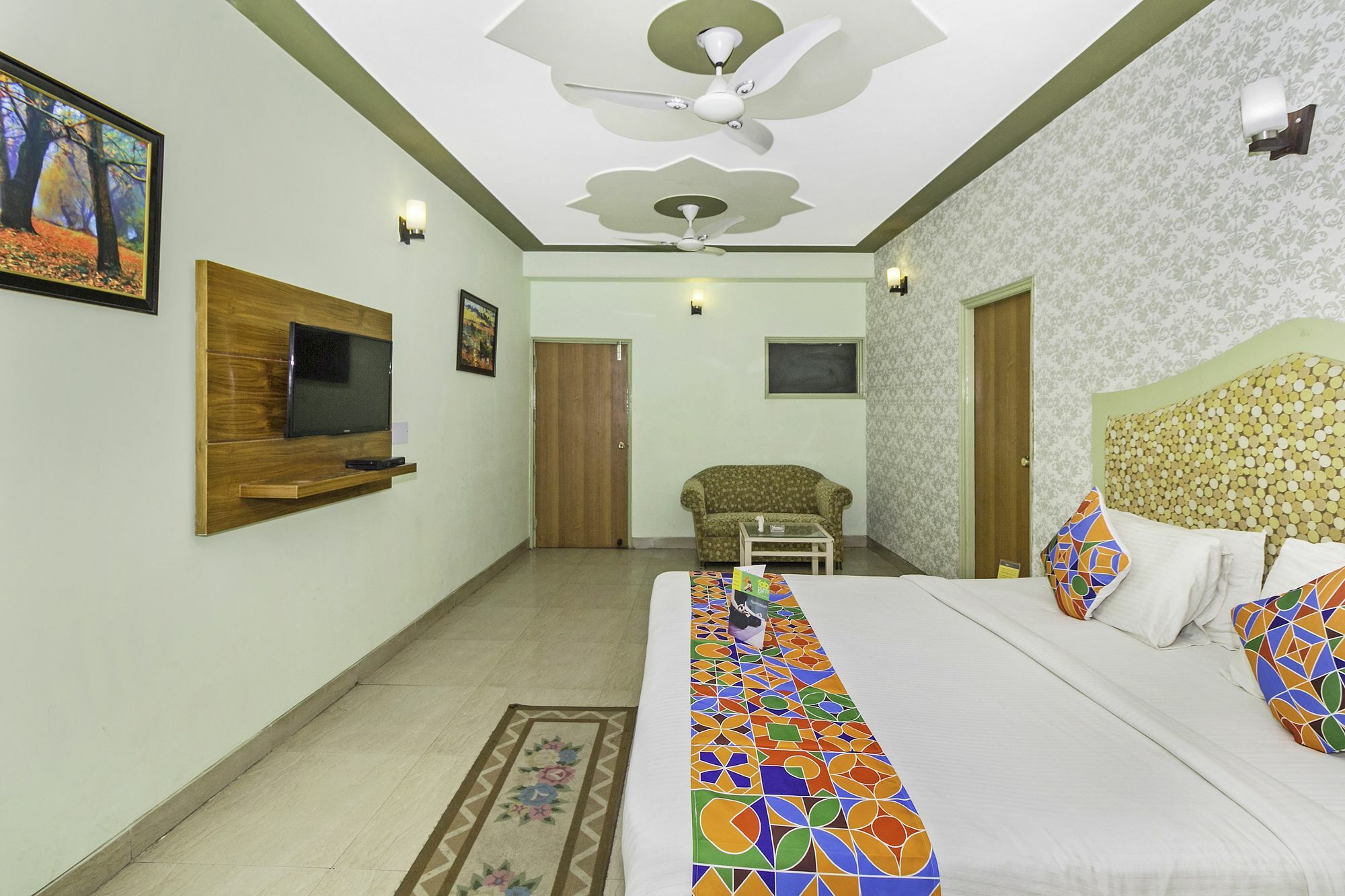 Airport Hotel Ambrosia Нью-Дели Экстерьер фото